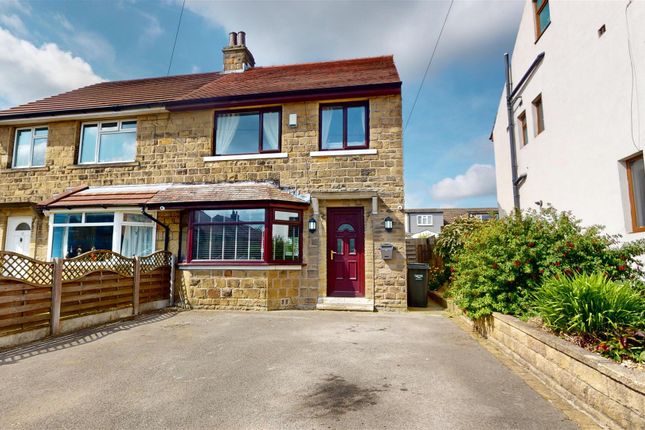 Burnside Avenue, Shelf, Halifax 3 bed semi