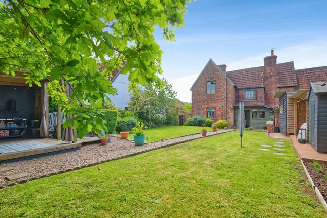 4 bedroom semi-detached house for sale