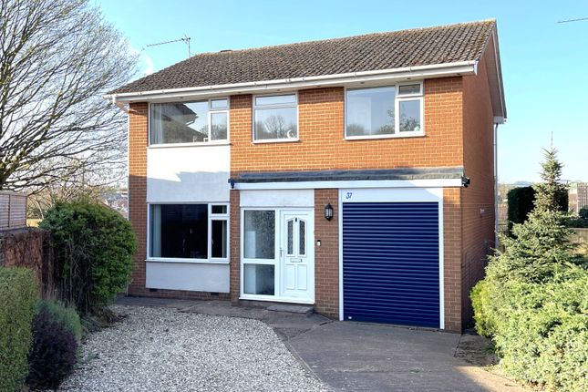 Tiverton Road, Cullompton, Devon, EX15 4 bed detached house for sale