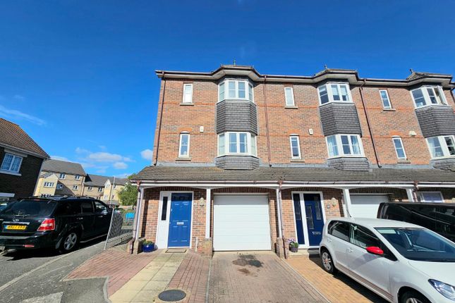 4 bedroom town house for sale