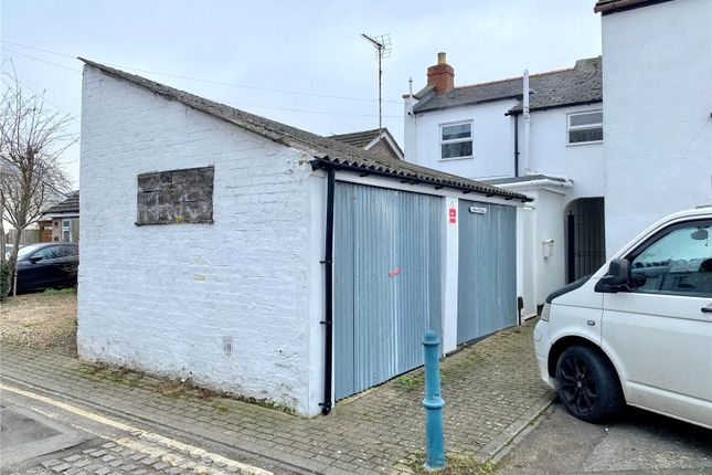 2 bed terraced house