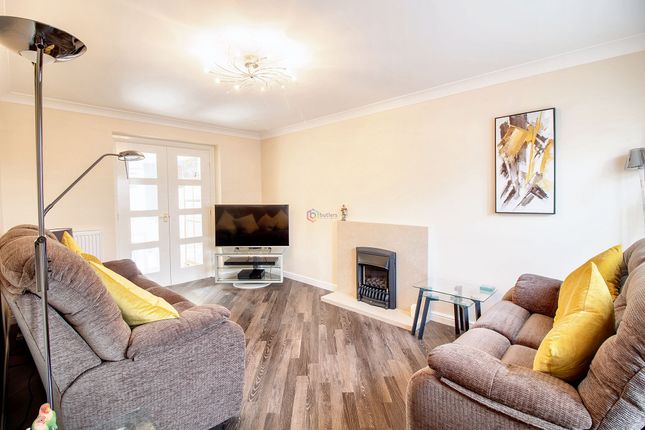 Gileswood Crescent, Brampton Bierlow... 3 bed detached house for sale