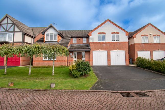 5 bedroom detached house for sale