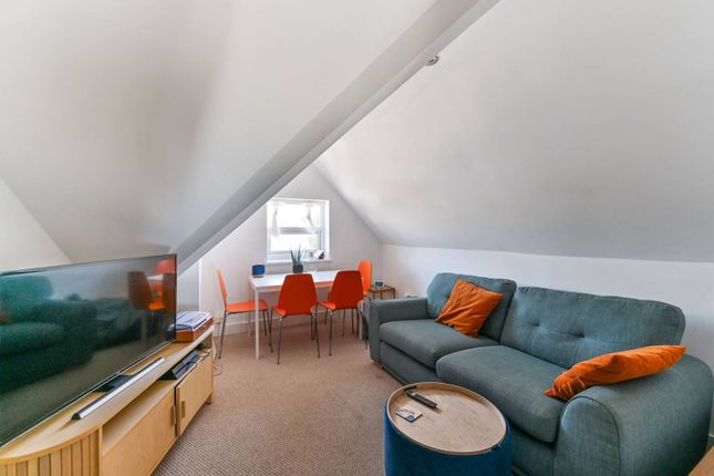 Whitworth Road, South Norwood... 2 bed flat for sale