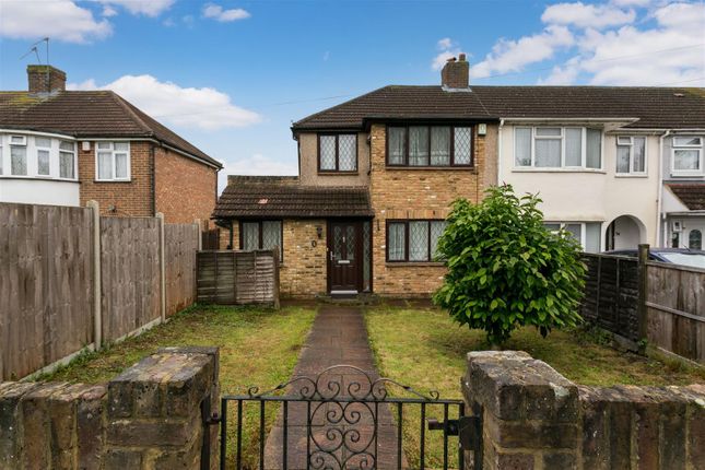 Cumberland Avenue, Slough 4 bed end of terrace house for sale