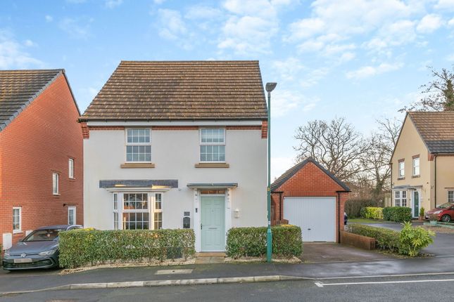 4 bed detached house