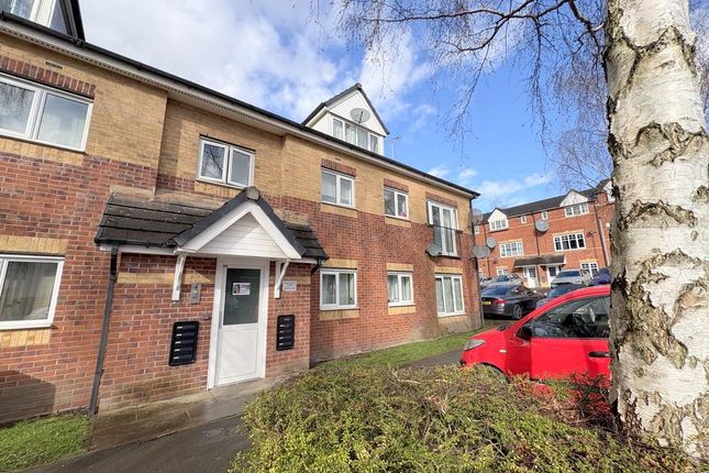 Martingale Court, Cheetham Hill M8 2 bed flat for sale