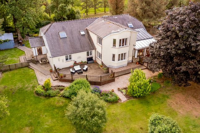 5 bedroom detached villa for sale