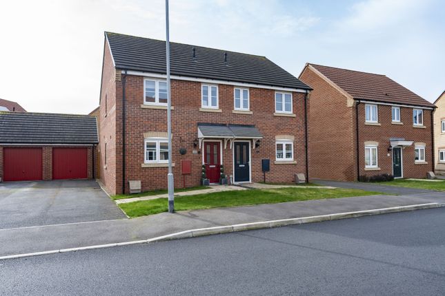 Atherton Gardens, Spalding... 3 bed semi