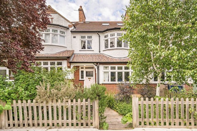 5 bed property
