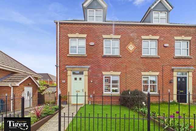 3 bedroom semi-detached house for sale