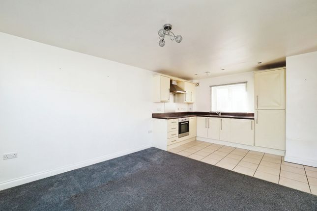 1 bedroom ground floor flat for sale