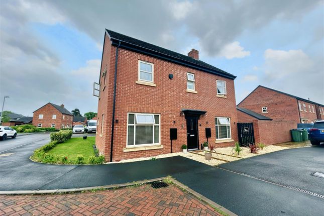 4 bed detached house