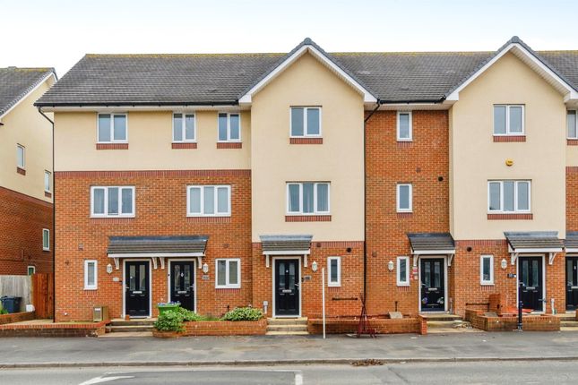 3 bedroom town house for sale