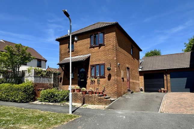 Woodend Road, Plymouth PL6 3 bed detached house for sale