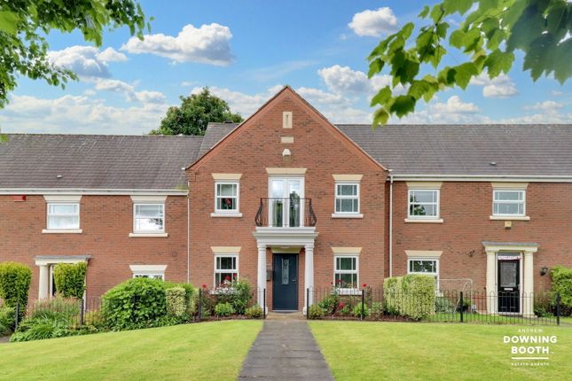 Selwyn Road, Burntwood WS7 3 bed terraced house for sale