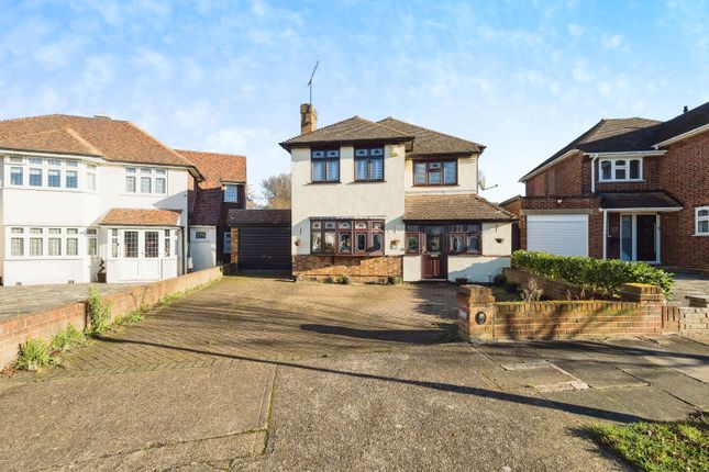 4 bed detached house