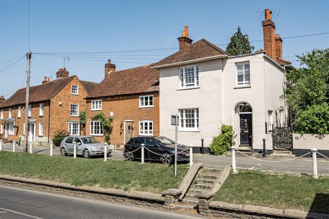 5 bedroom semi-detached house for sale