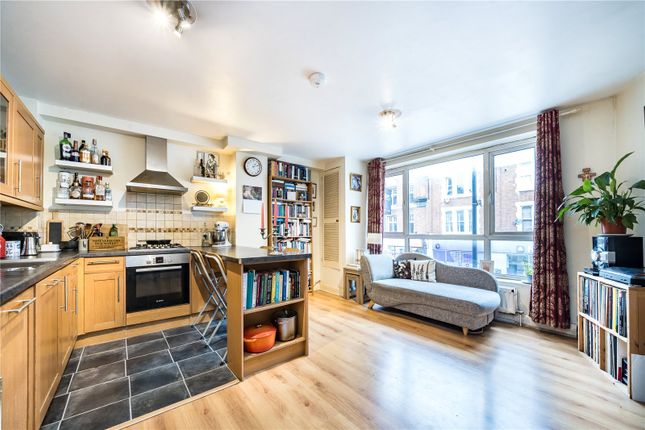 London SW17 2 bed apartment for sale