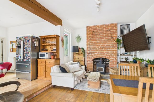 4 bed semi-detached house