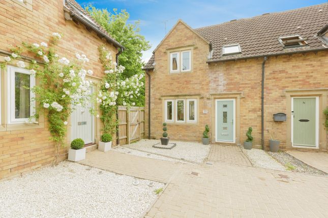 3 bed end terrace house