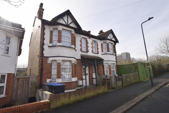3 bed semi-detached house