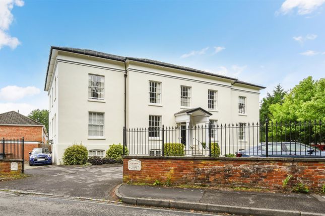 Rivermead House, The Meads, Romsey... 2 bed apartment for sale