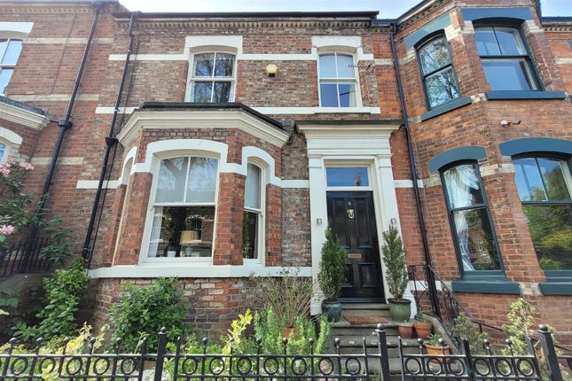 4 bed terraced house