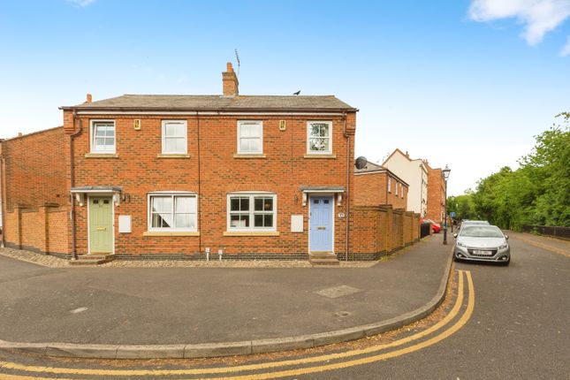 3 bed semi-detached house