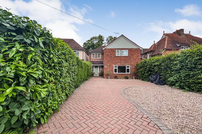 Halls Road, Tilehurst, Reading, RG30 3 bed detached house for sale