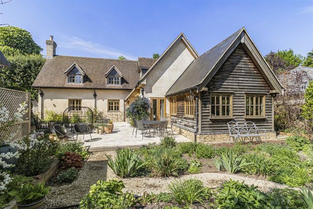 The Green, Duxford CB22 4 bed detached house for sale