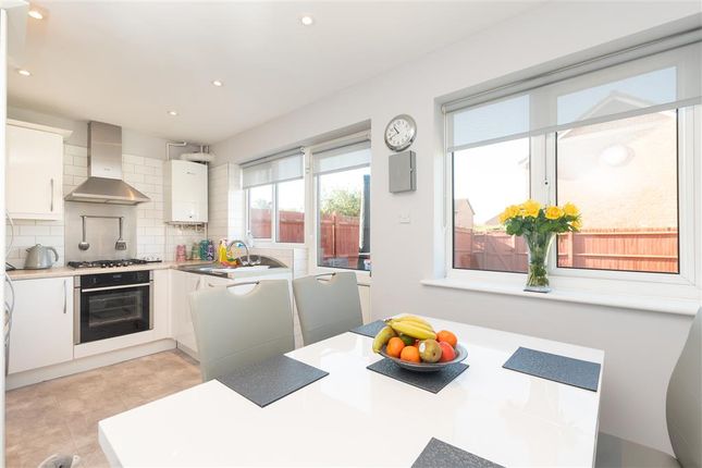 Arundel Road, Dartford, Kent 4 bed end of terrace house for sale