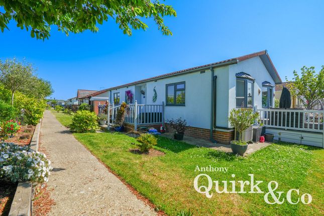 Creek Road, Canvey Island, SS8 2 bed park home for sale