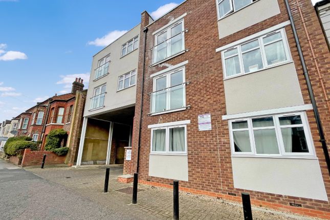 Newsboy House, 106 Old Bedford Road... 2 bed apartment for sale