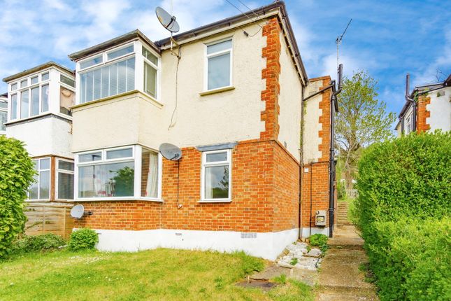 2 bed maisonette