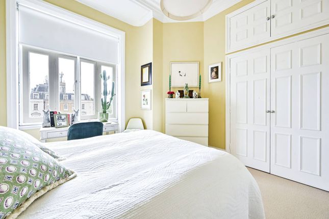 Earls Court Square, Earls Court... 1 bed flat for sale