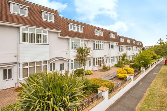 2 bedroom maisonette for sale