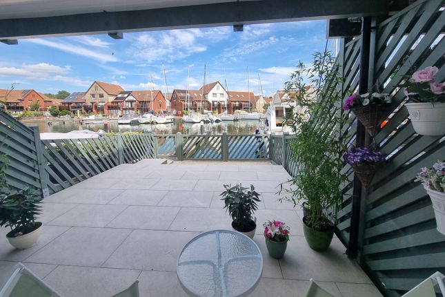 3 bedroom town house for sale