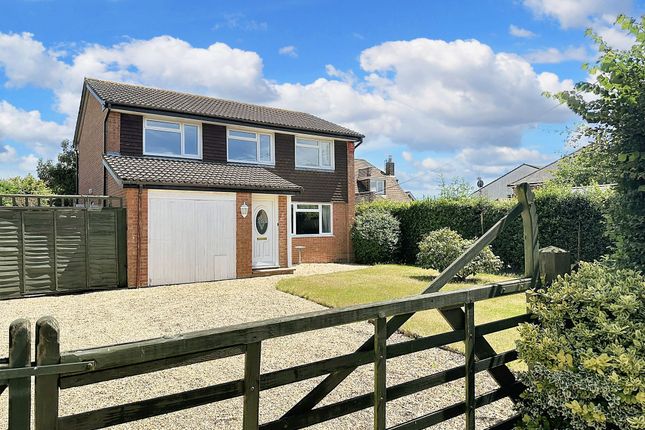 Lepe Road, Langley, SO45 4 bed detached house for sale