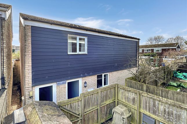 Crowland Way, Cambridge CB4 2 bed flat for sale