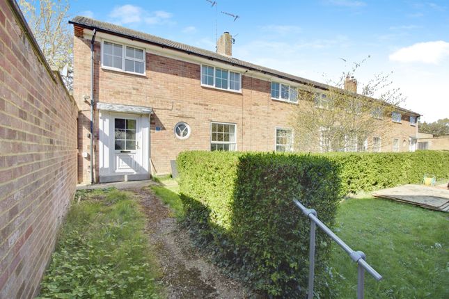 3 bed end terrace house