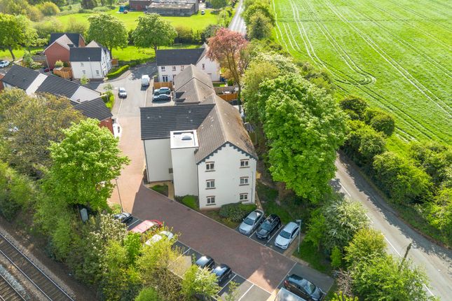 Glazebrook Meadows, Glazebrook, WA3 2 bed apartment for sale