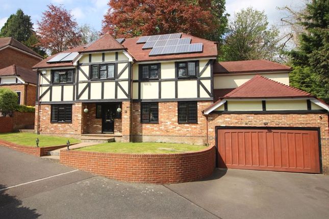 Welcomes Road, Kenley 6 bed detached house for sale