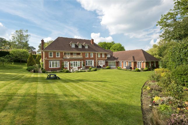 East Road, St George's Hill, KT13 7 bed detached house for sale