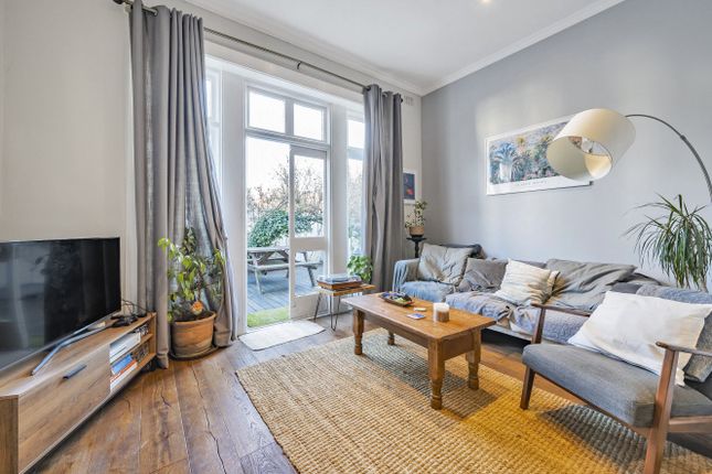 Rutford Road, Streatham, London, SW16 2 bed flat for sale