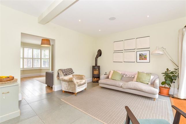 Orchard Road, Havant, Hampshire 4 bed detached house for sale