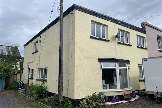 2 bedroom ground floor flat for sale