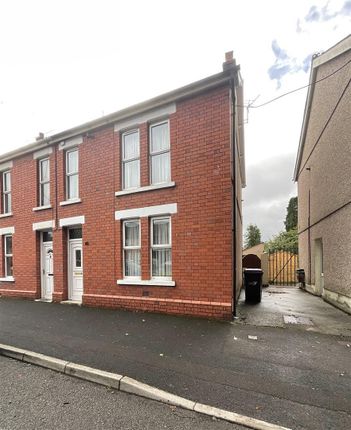 Iscennen Road, Ammanford SA18 3 bed semi