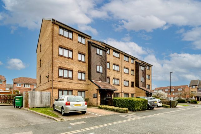 Hardcastle Close, Croydon, CR0 2 bed flat for sale