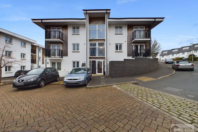 Berkshire Close, Ogwell 2 bed ground floor flat for sale